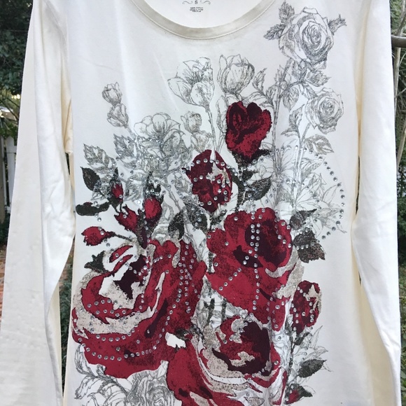 Roses and sparkly Rhinestones Tee - Picture 1 of 4